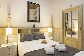 Nextdoor Gaudi Barcelona Appartement